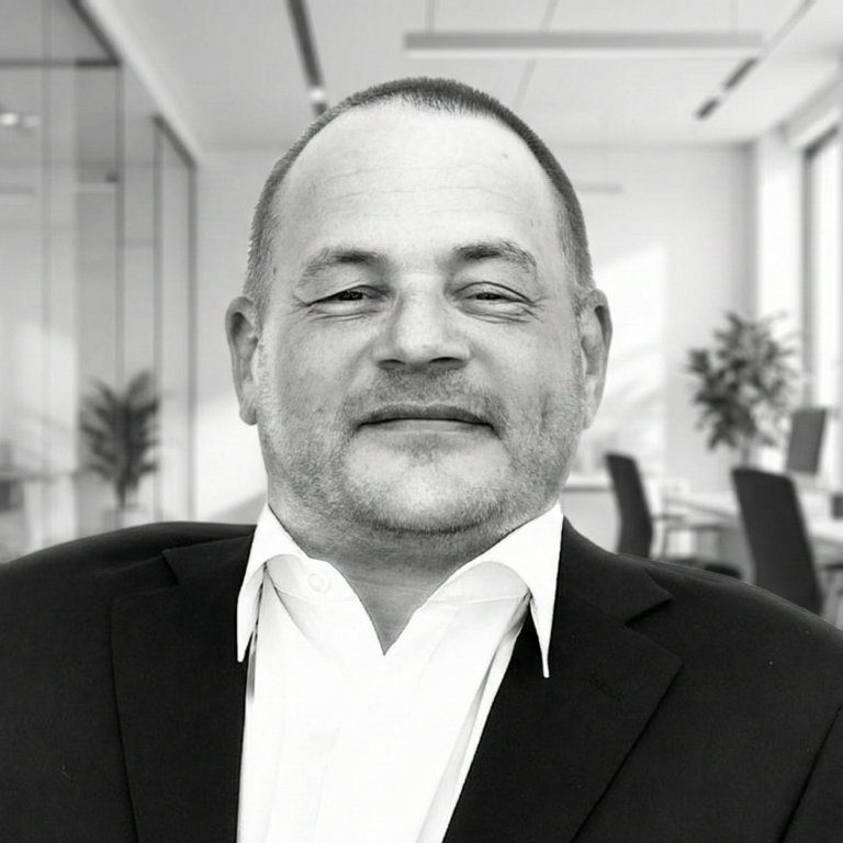 Christian Hofer Portrait Christian Hofer, selbstständiger Finanz- & Unternehmensberater aus Innsbruck